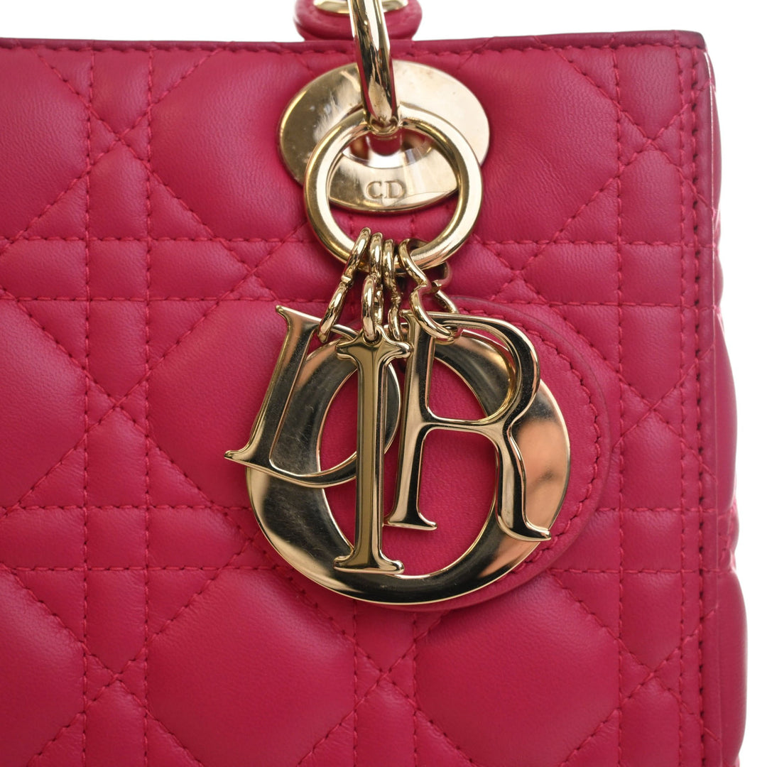 Lady Dior Cannage Moyen Cuir d'agneau Rose