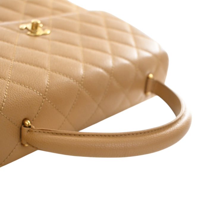 CC Matelassé Kelly sac à Cuir caviar Beige