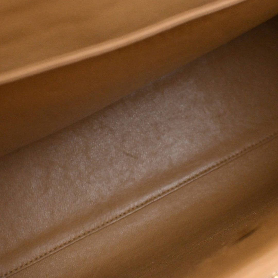 CC Matelassé Kelly sac à Cuir caviar Beige