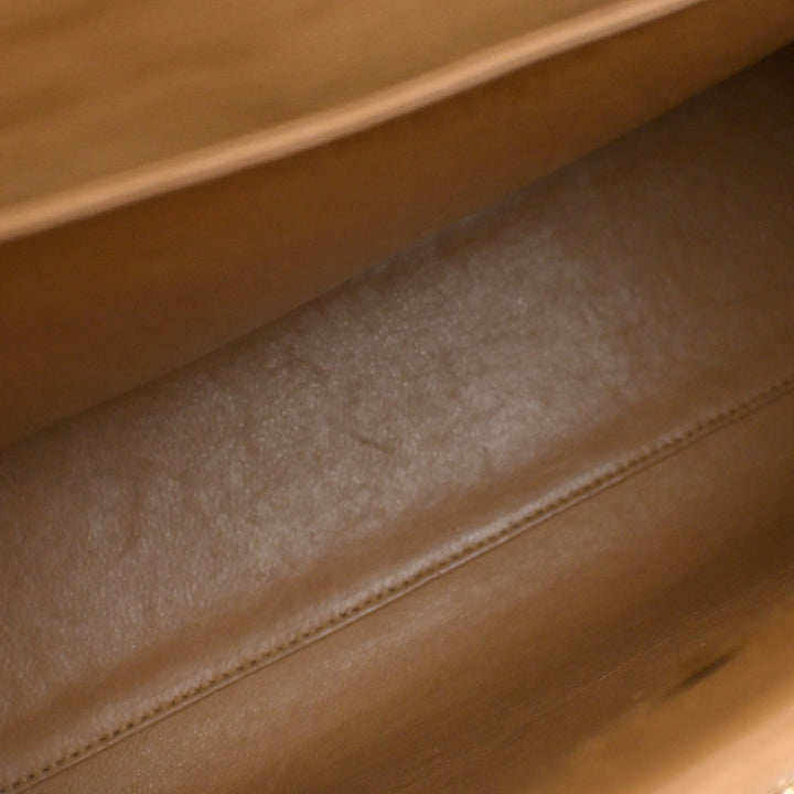 CC Matelassé Kelly sac à Cuir caviar Beige