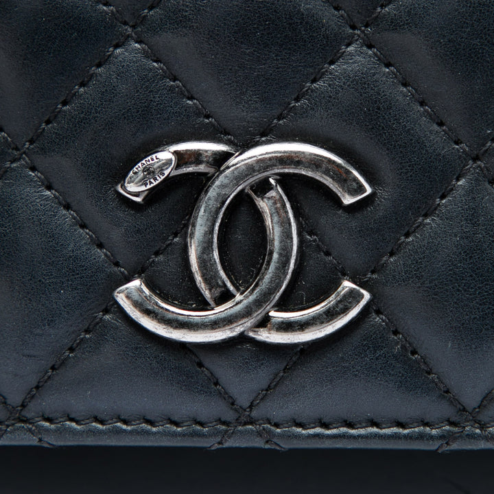 Chanel Small Matelassé Cuir de veau Ballerine à rabat