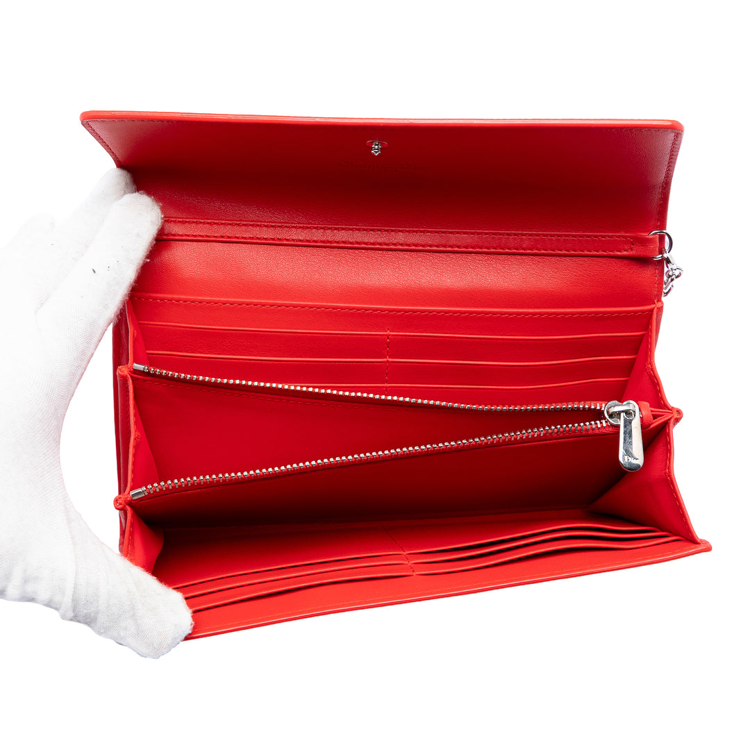 Dior Grained Cuir verni Mania Rendez Vouz Wallet on Chain