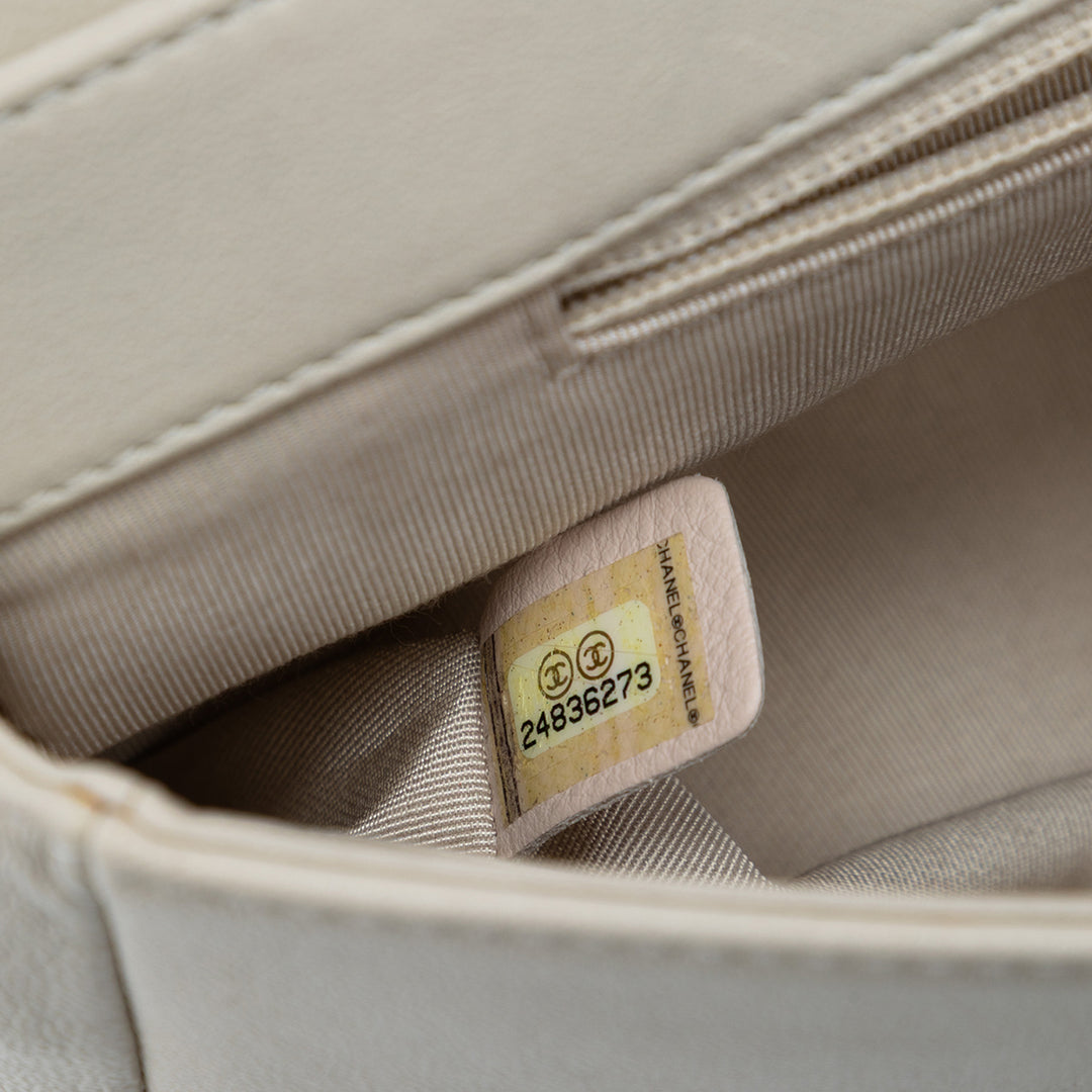 Chanel Medium Chevron Sheepskin Mademoiselle Vintage à rabat