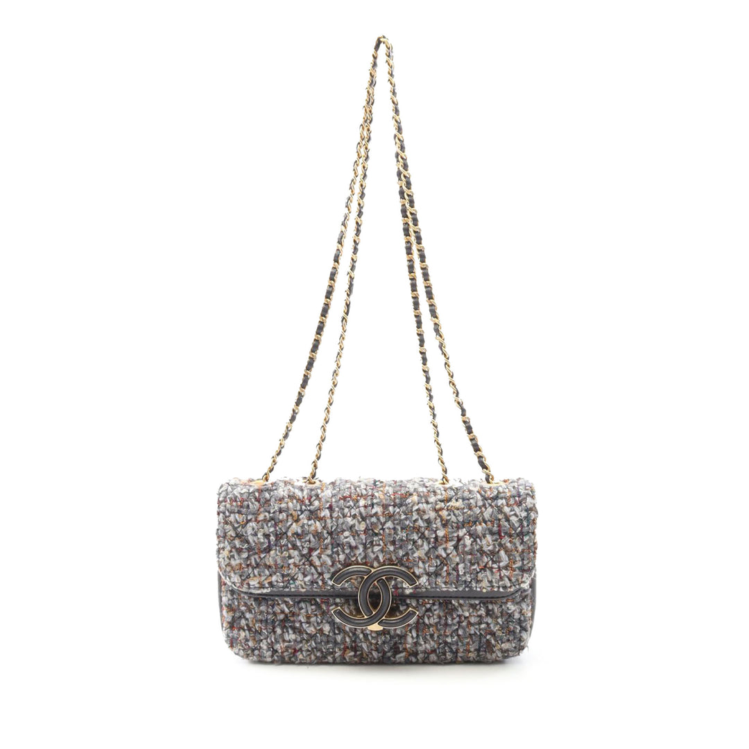 Chanel Small Quilted Tweed CC Chic Double rabat Gris – GABY PARIS Authentique