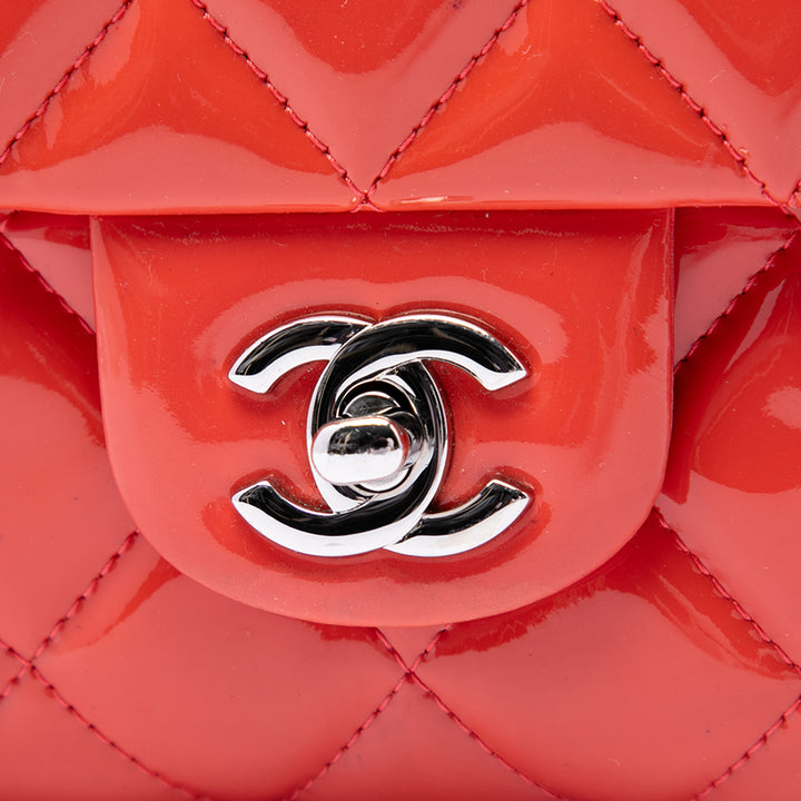 Chanel CC Matelassé à rabat Pochette avec chaîne Rose – vue 5 – GABY PARIS