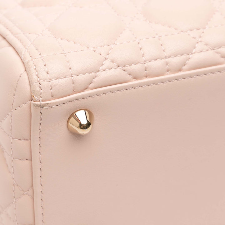 Dior Large Cuir d’agneau Cannage Lady Dior