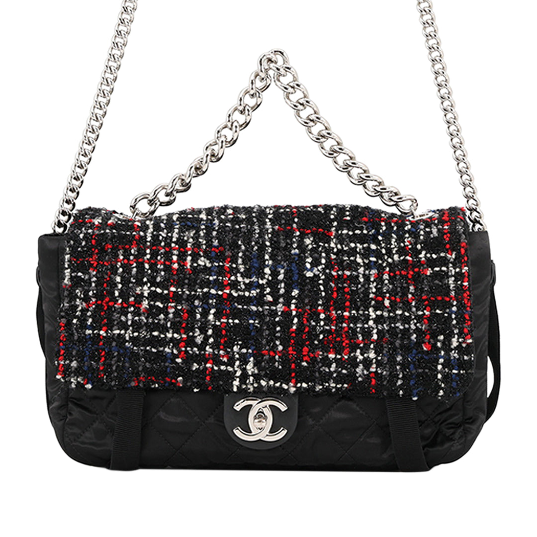 Chanel Matelassé et Astronaut Essentials à rabat Tweed Noir – vue principale – GABY PARIS