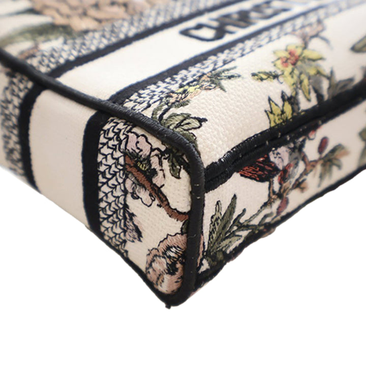 Dior Medium brodé Toile Lady D Joy