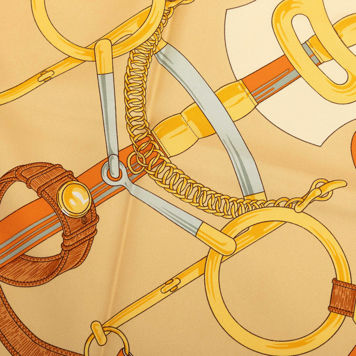 Hermès Carré Eperon D'Or Carre 90 Beige – vue 7 – GABY PARIS