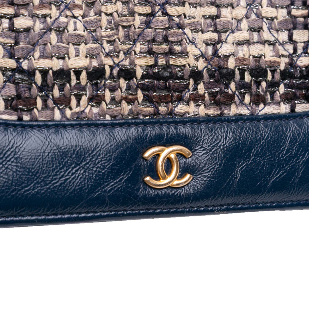 Quilted Tweed and Calfskin Gabrielle Wallet On Chain Brown - Gaby Paris