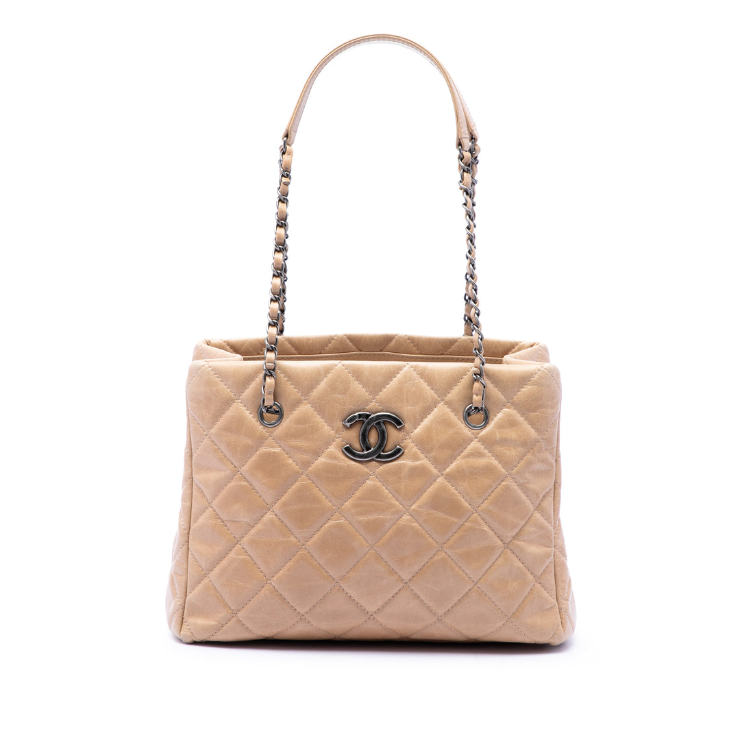 Chanel Paris Dubai Matelassé Cuir de veau Coco Soft Cabas