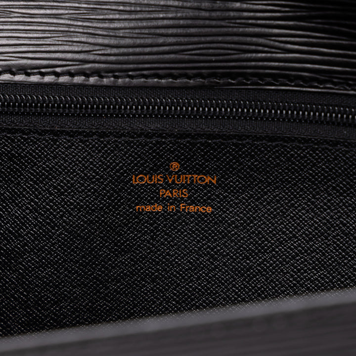 Louis Vuitton Pochette Chaillot Épi Noir – vue 5 – GABY PARIS