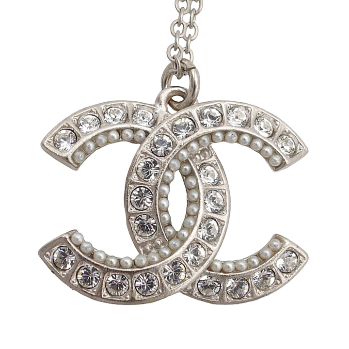 Chanel CC Brass Strass et Perles fantaisie Pendant Collier