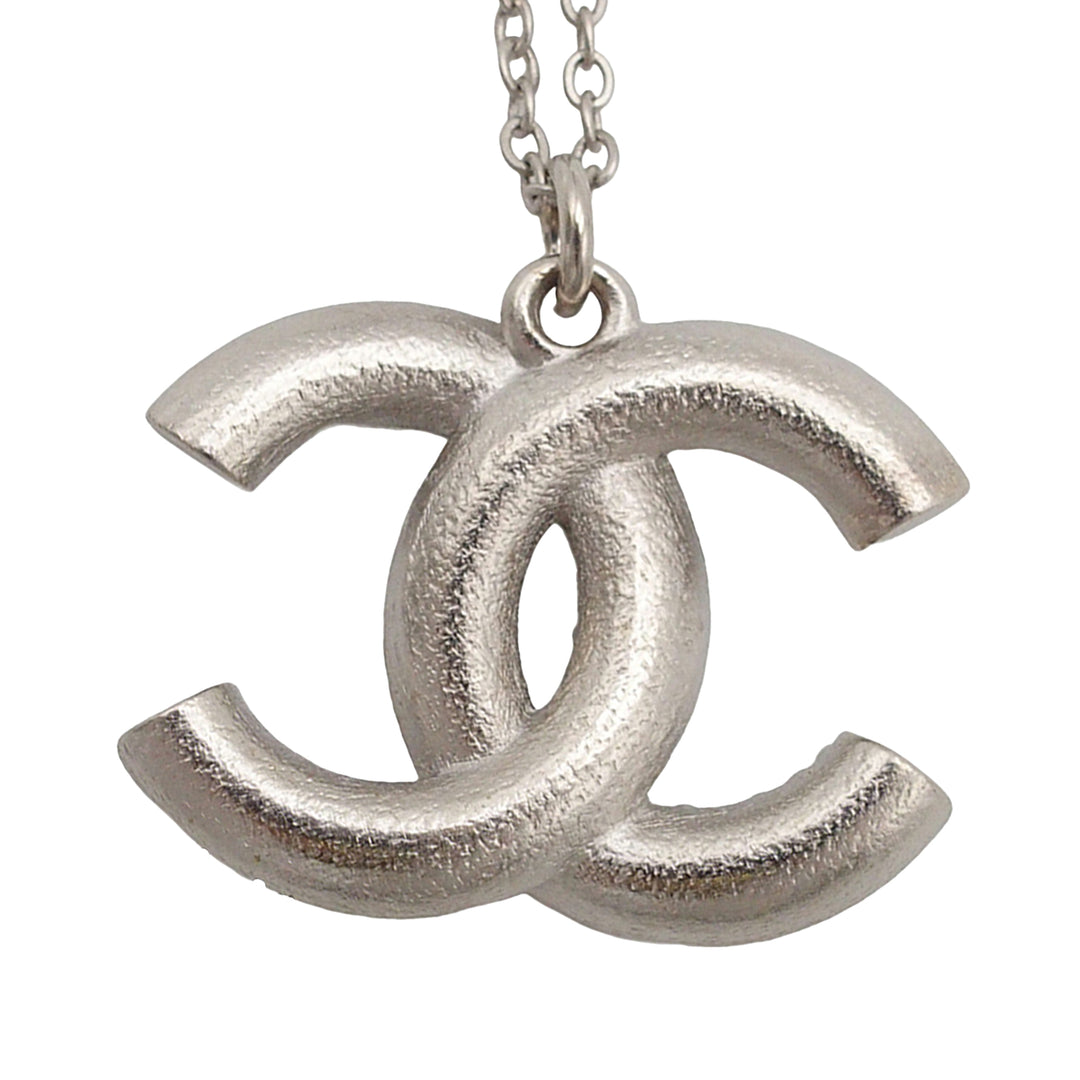 Chanel CC Brass Strass et Perles fantaisie Pendant Collier