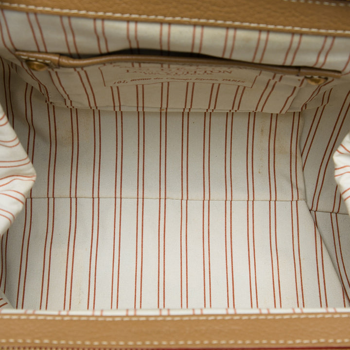 Louis Vuitton Sac à main Trianon de Nuit GM Beige – vue 4 – GABY PARIS