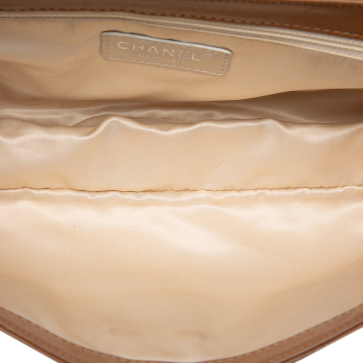 Chanel Matelassé vieilli Reissue 2.55 East West à rabat Cuir d'agneau