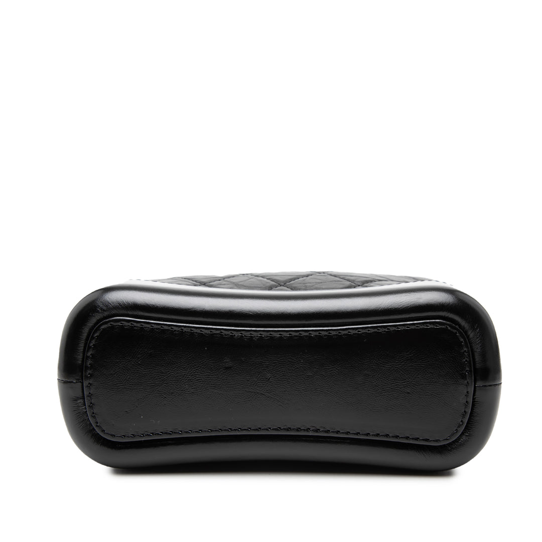 Chanel Small Matelassé vieilli Cuir de veau Gabrielle Hobo