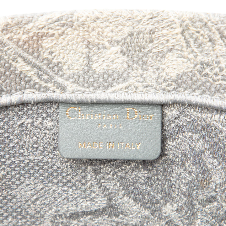 Dior Book Tote brodé Dioriviera De Jouy Grand Gris – vue 5 – GABY PARIS
