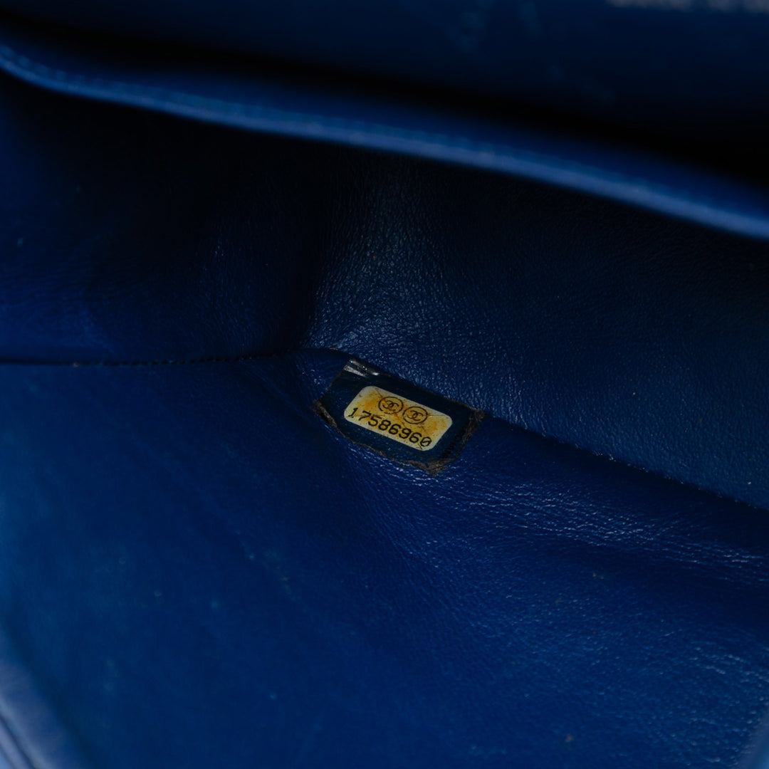 Chanel Medium Classic Cuir verni Double rabat