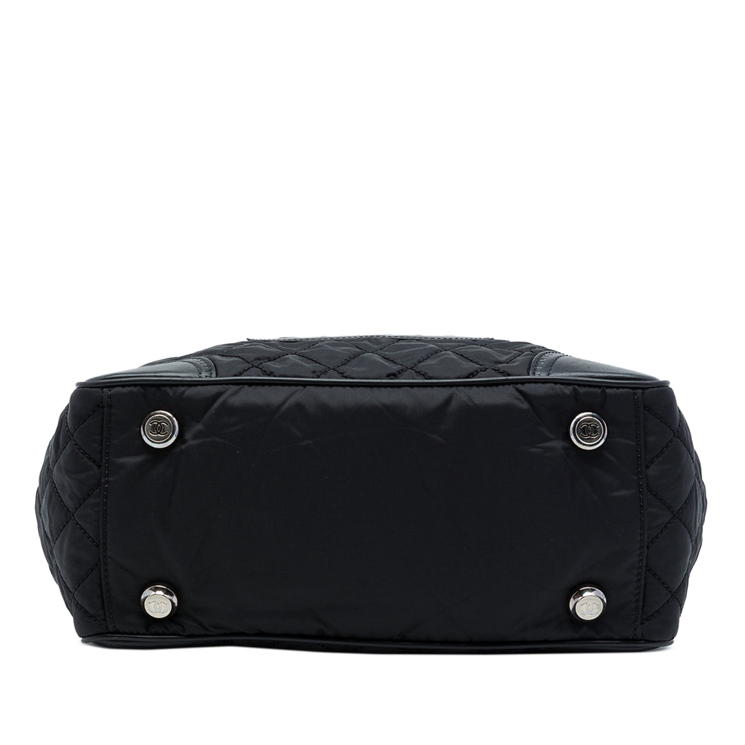 Chanel Paris New York Matelassé Cabas Noir