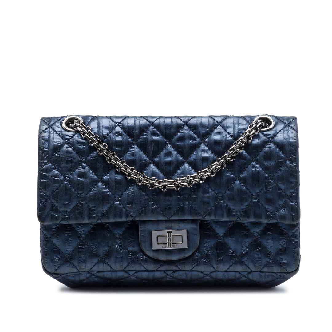 Chanel Matelassé Metallic Striped vieilli Cuir de veau Reissue 2.55 Accordion à rabat 225