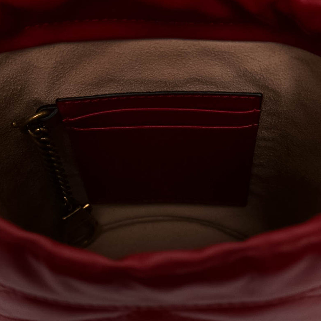 Gucci Sac seau GG Marmont Matelasse Petit Cuir de veau Rouge – vue 4 – GABY PARIS