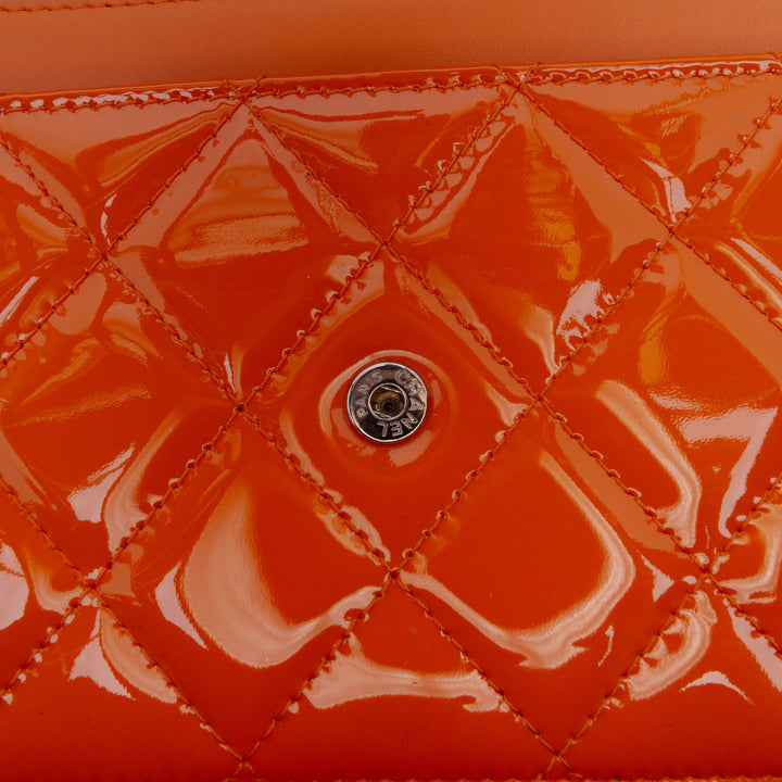 Classic Patent Wallet On Chain Orange - Gaby Paris