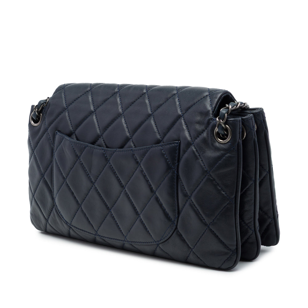 Chanel CC Matelassé Accordion à rabat Cuir d'agneau Bleu – vue 2 – GABY PARIS