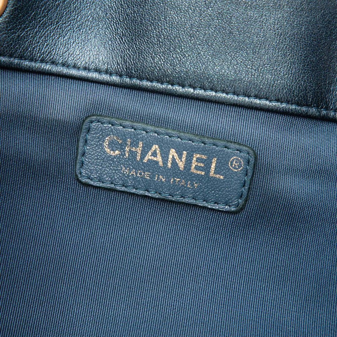 Chanel Froissé Coco Pleats Sac à cordon seau Petit Cuir de veau Bleu – vue 5 – GABY PARIS