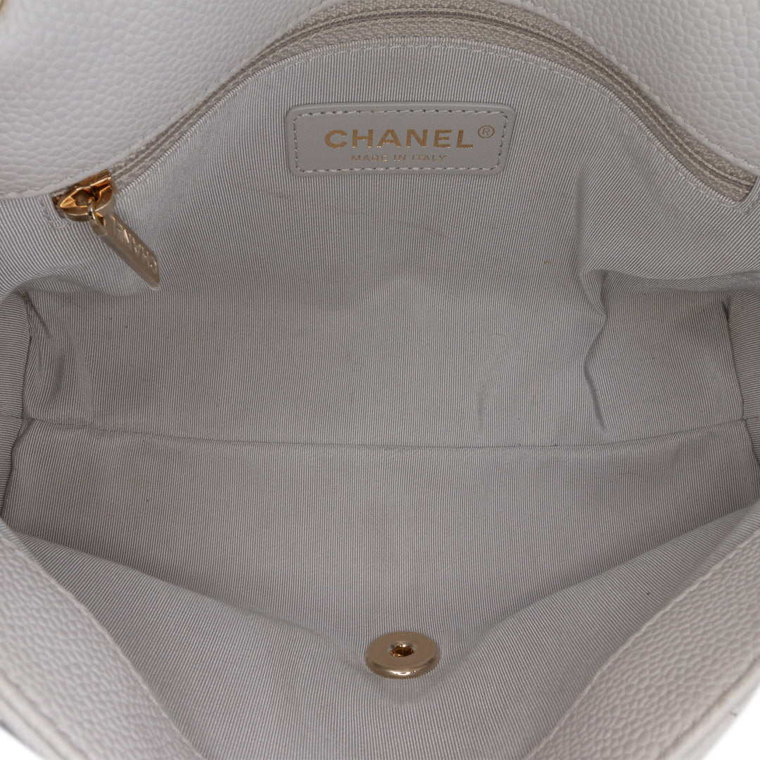 Chanel Small Stitched Caviar City Walk Flap Blanc