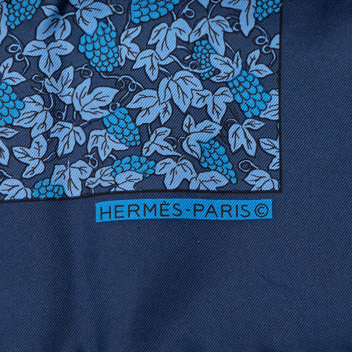 Hermès Grape Vines Poche Carré Foulard Soie