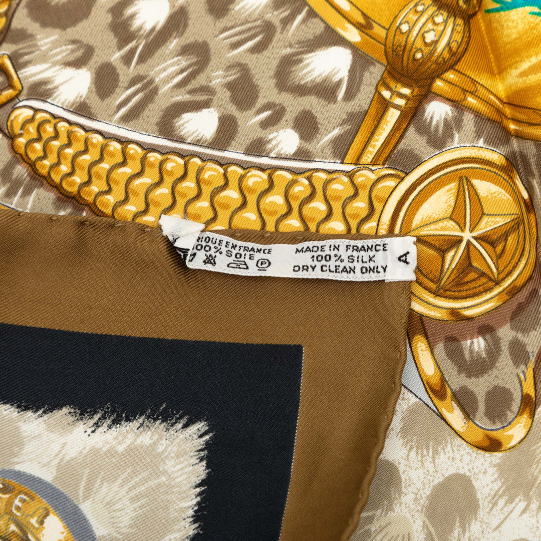 Hermès Casques et Plumets Foulard 90 Soie