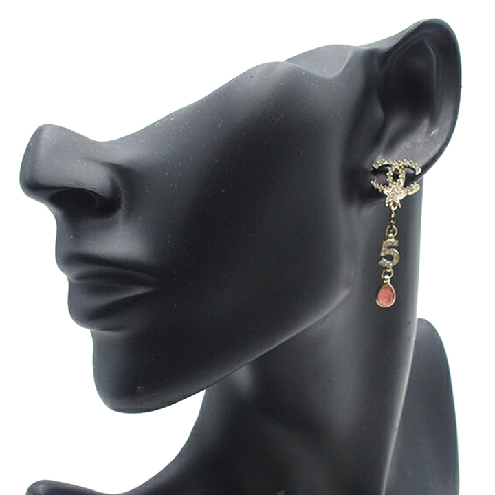 Chanel plaqué Rhinestone CC Star No.5 Bijoux Swing fermoir poussette Boucles d’oreilles – GABY PARIS Authentique