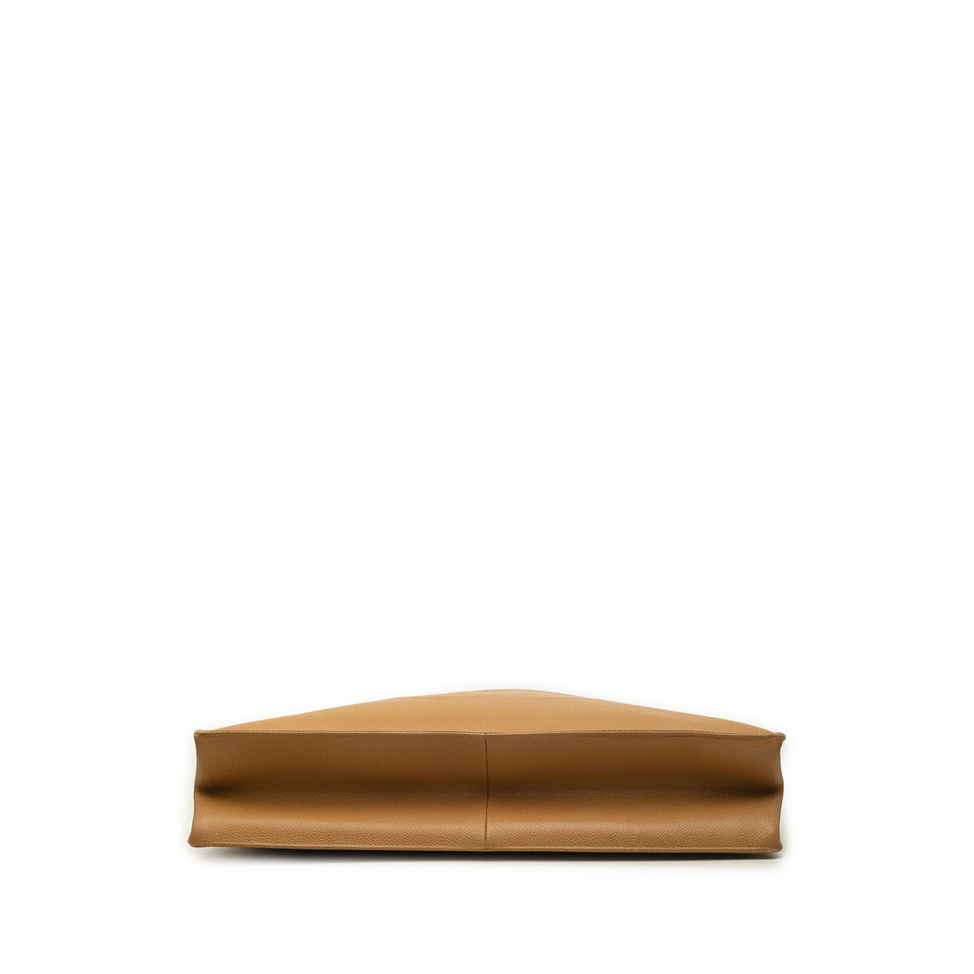 CC Timeless Souple Cabas Cuir caviar Beige