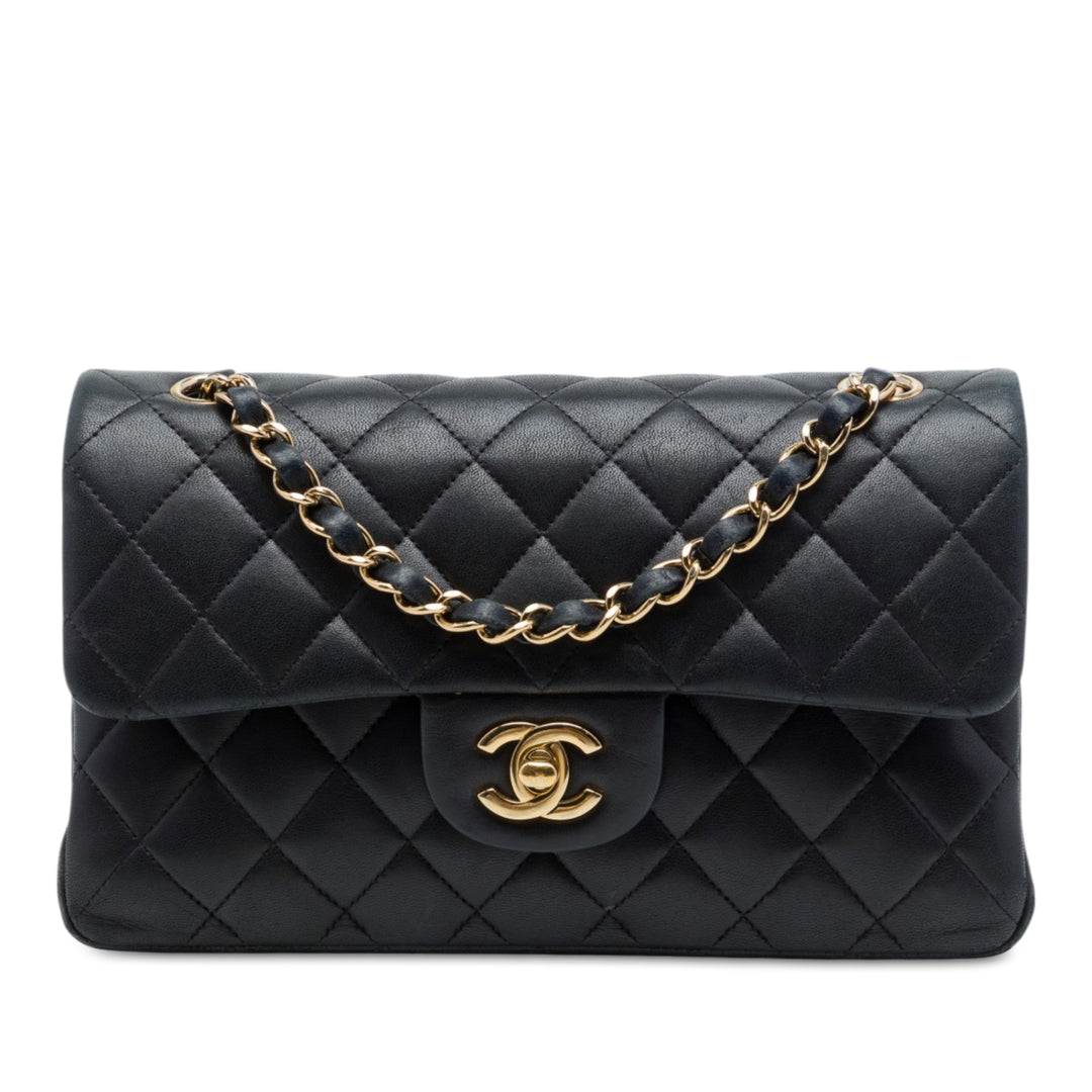 Chanel Classic Double rabat Petit Cuir d'agneau Noir – vue principale – GABY PARIS