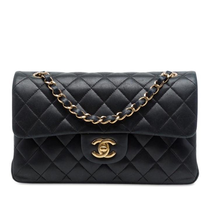 Chanel Classic Double rabat Petit Cuir d'agneau Noir – vue principale – GABY PARIS