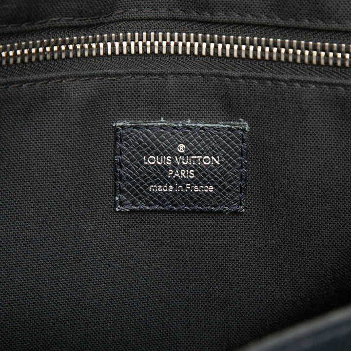 Louis Vuitton Taiga Roman PM