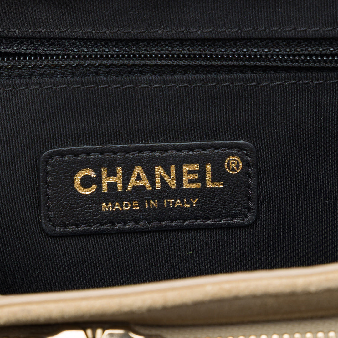 Chanel Medium CC Matelassé Daim Business Affinity à rabat