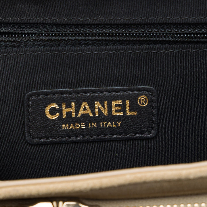 Chanel Medium CC Matelassé Daim Business Affinity à rabat