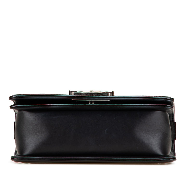 Chanel Small Quilted Cuir verni Boy Flap Noir
