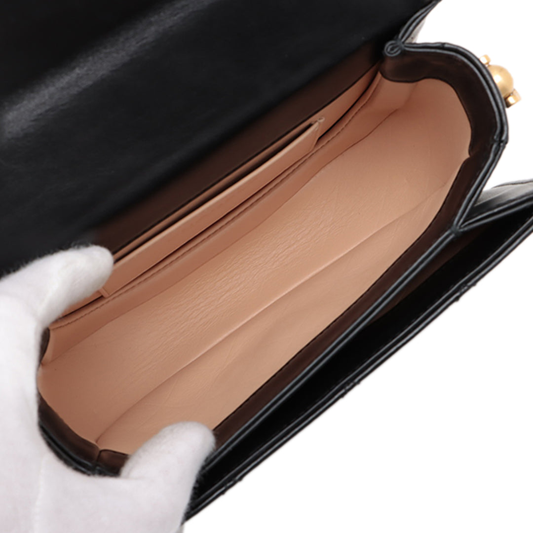 Chanel Mini CC Matelassé Cuir de veau Rond Moon Messenger à rabat