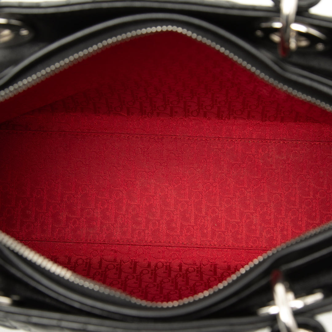 Dior Large Cuir d’agneau Cannage Lady Dior