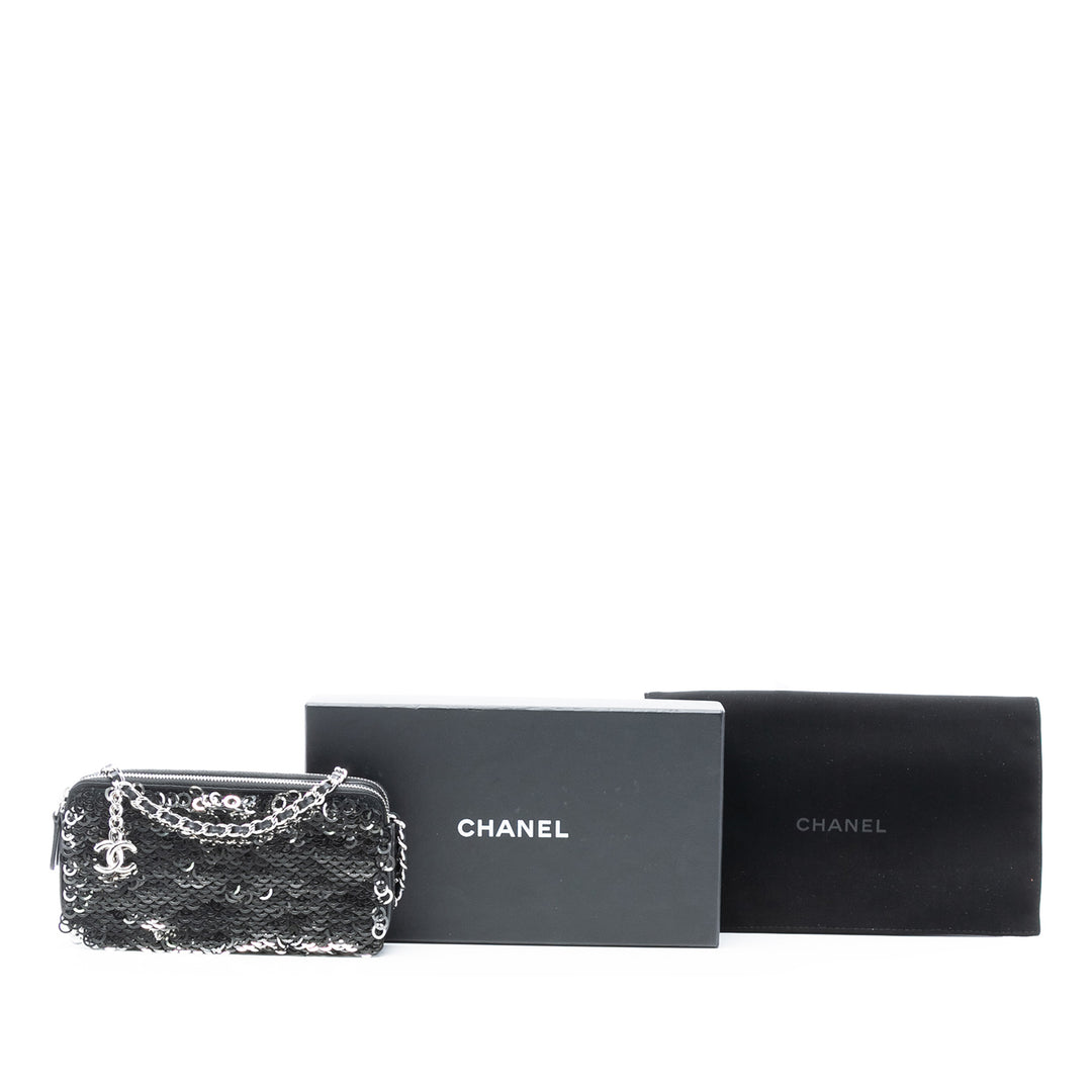 Chanel CC Cuir de veau et Sequins Double Zip Wallet on Chain