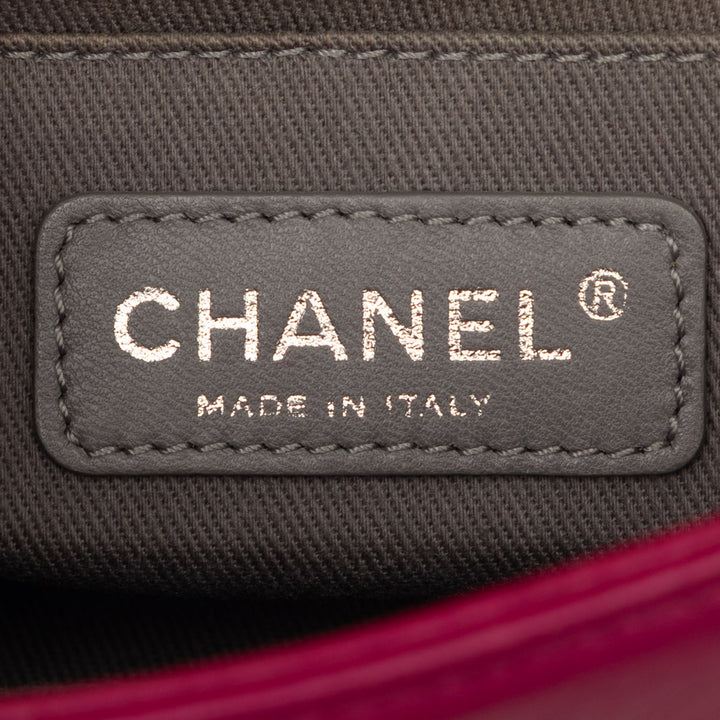 Chanel Small Matelassé Velours Boy à rabat