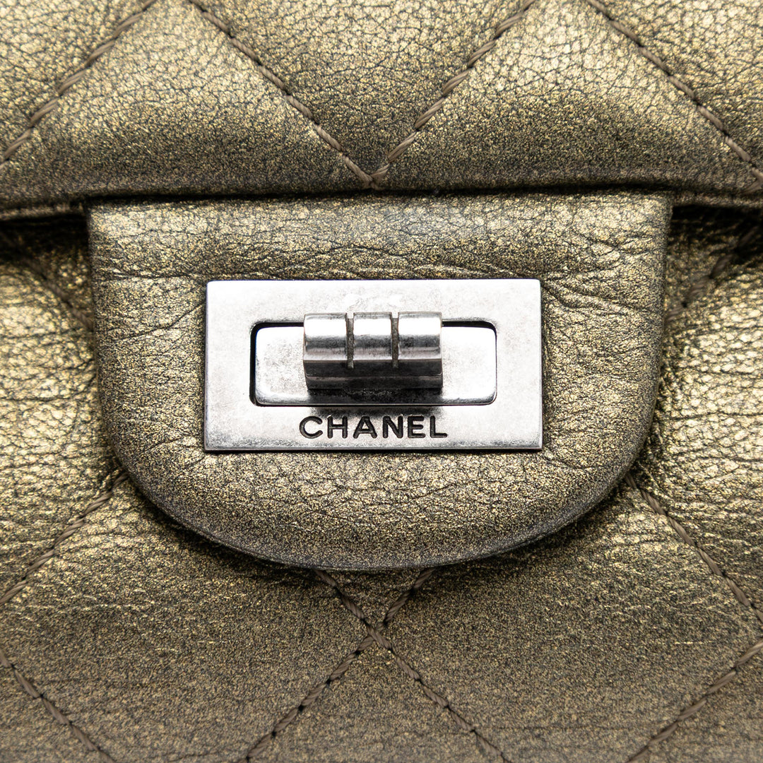 Chanel Matelassé Metallic vieilli Cuir de veau Reissue 2.55 Double rabat 226