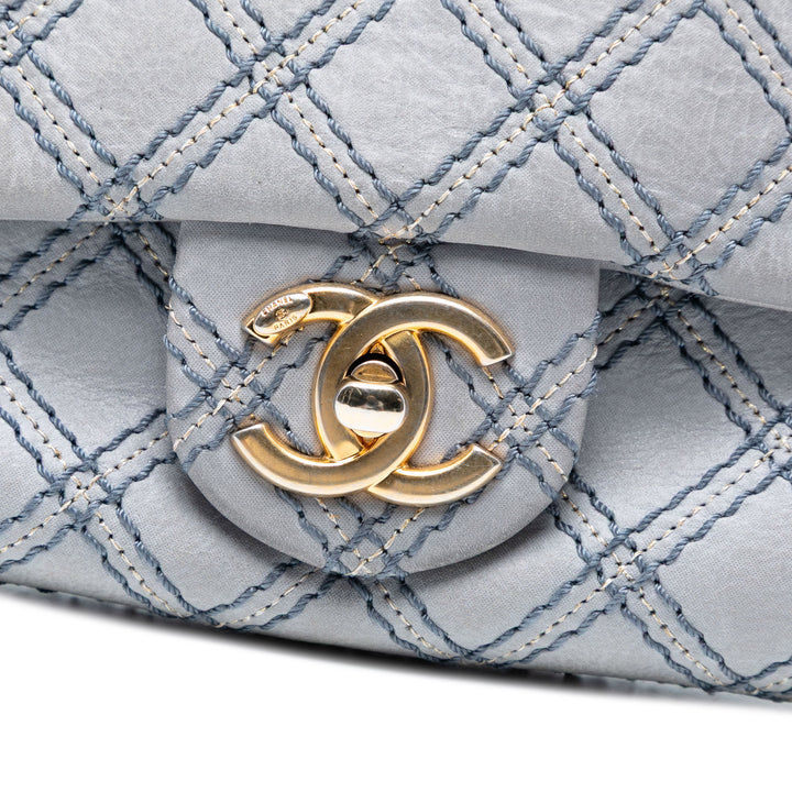 Chanel Medium Quilted Cuir de veau Triple Stitched Flap Bleu – GABY PARIS Authentique