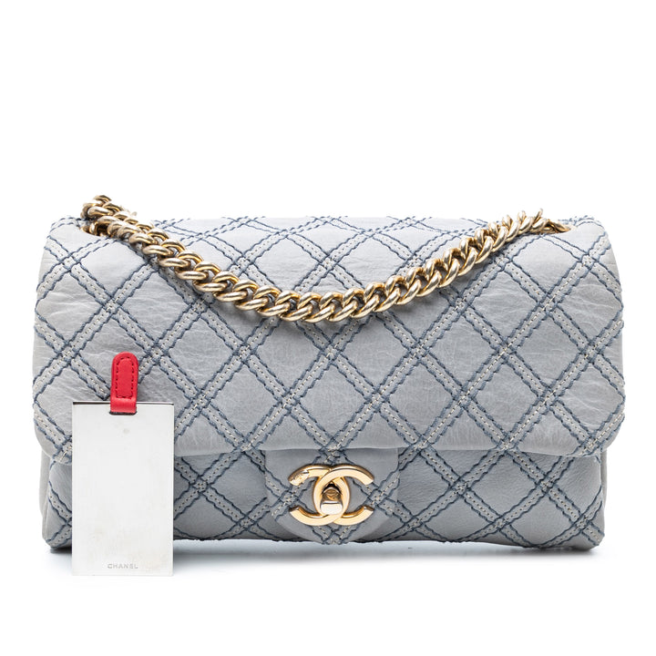 Chanel Medium Quilted Cuir de veau Triple Stitched Flap Bleu – GABY PARIS Authentique