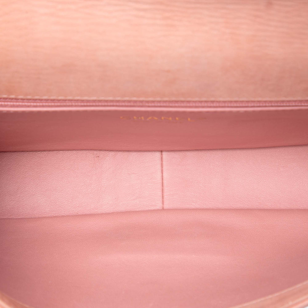 Chanel Small Surpiqué Iridescent Cuir d’agneau Reissue 2.55 Simple rabat