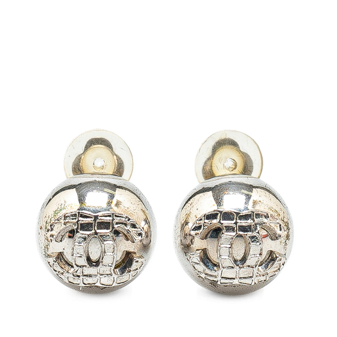 Silver Plated CC Clip-on Earrings Silver - Gaby Paris