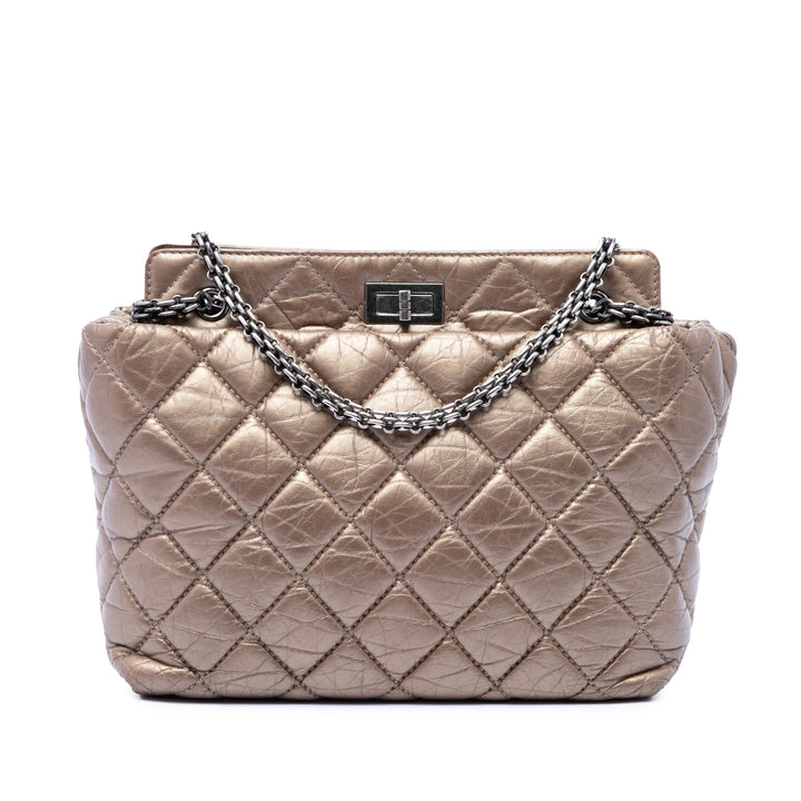 Chanel Matelassé Metallic vieilli Cuir de veau Reissue 2.55 Cabas